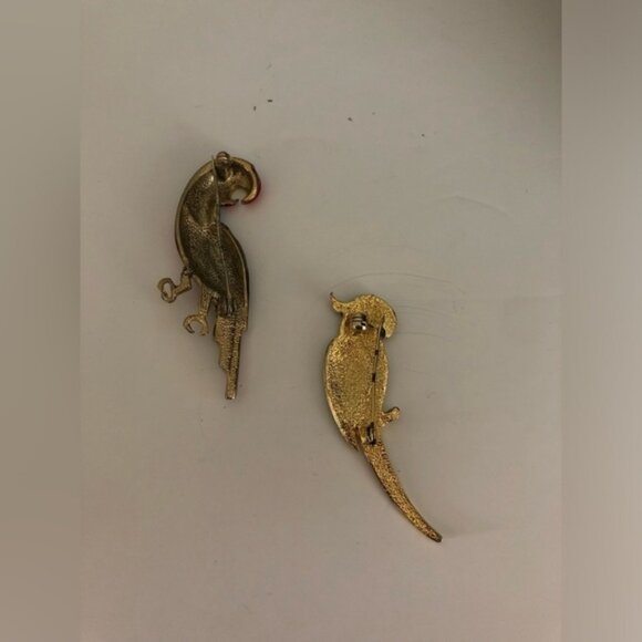 Vintage bright enamelled parrot brooches - Picture 6 of 7